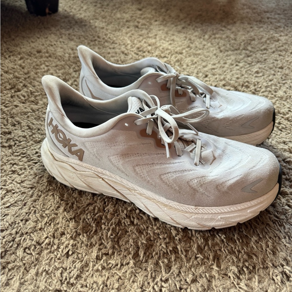 HOKA arahi 6 size 10.5 wide